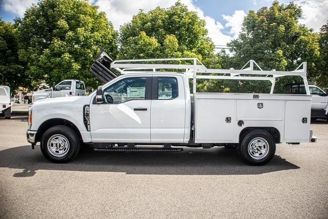 new 2023 Ford F-350 car