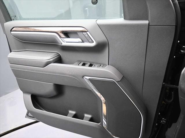 new 2025 GMC Sierra 1500 car, priced at $57,540