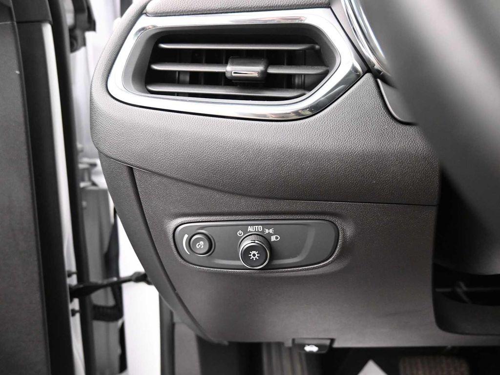 used 2023 Chevrolet Equinox car, priced at $21,914