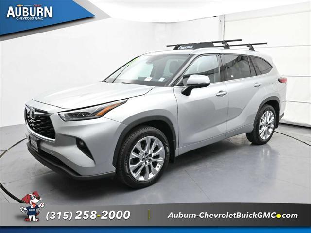 used 2021 Toyota Highlander car, priced at $33,133