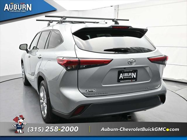 used 2021 Toyota Highlander car, priced at $33,133
