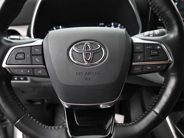 used 2021 Toyota Highlander car, priced at $33,133