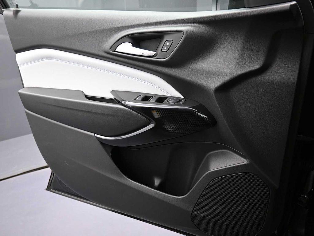 new 2026 Chevrolet Trax car, priced at $25,985