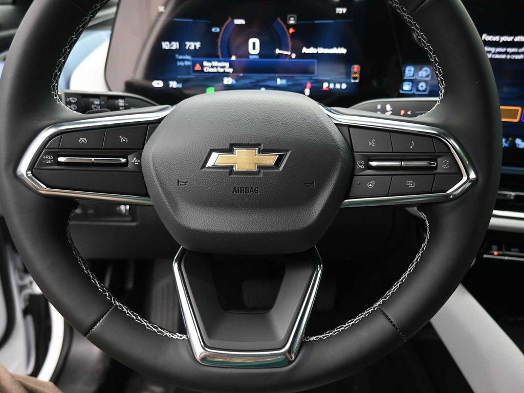 new 2025 Chevrolet Equinox EV car, priced at $49,990