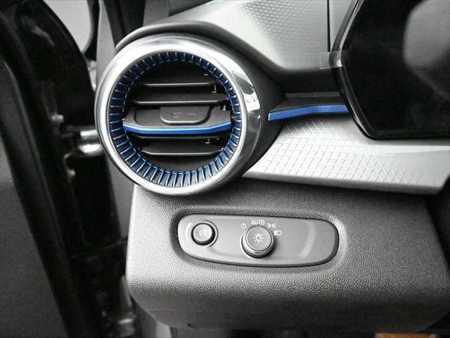 used 2025 Chevrolet Trax car