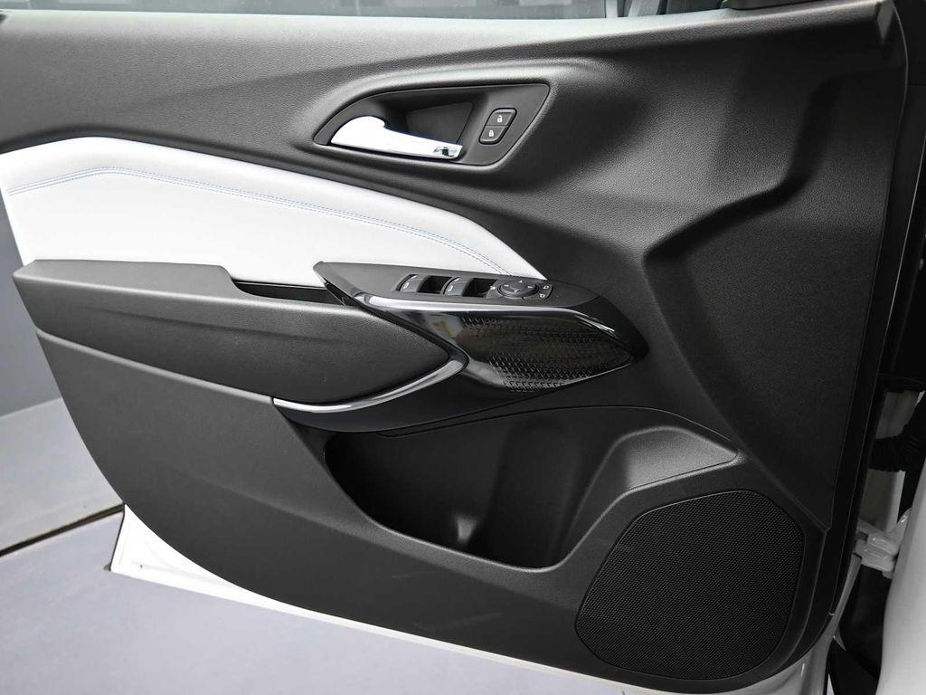 new 2026 Chevrolet Trax car, priced at $25,090