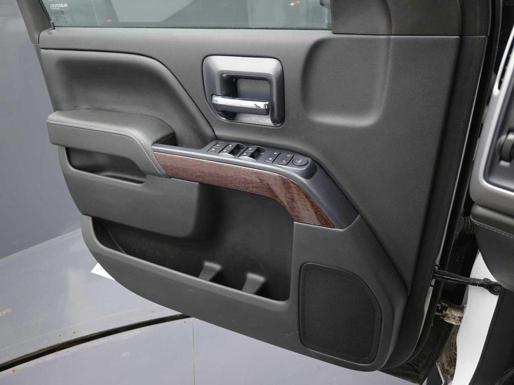 used 2015 GMC Sierra 2500 car, priced at $29,511