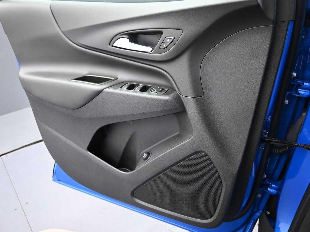 used 2024 Chevrolet Equinox car, priced at $22,914