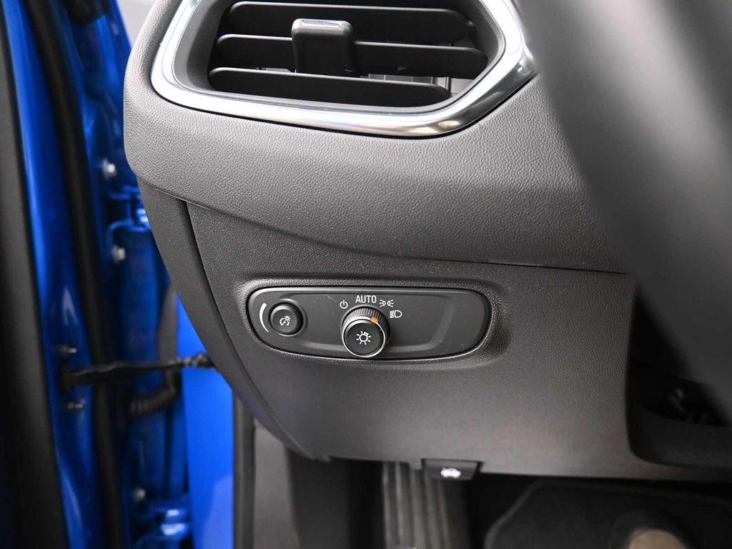 used 2024 Chevrolet Equinox car, priced at $22,914