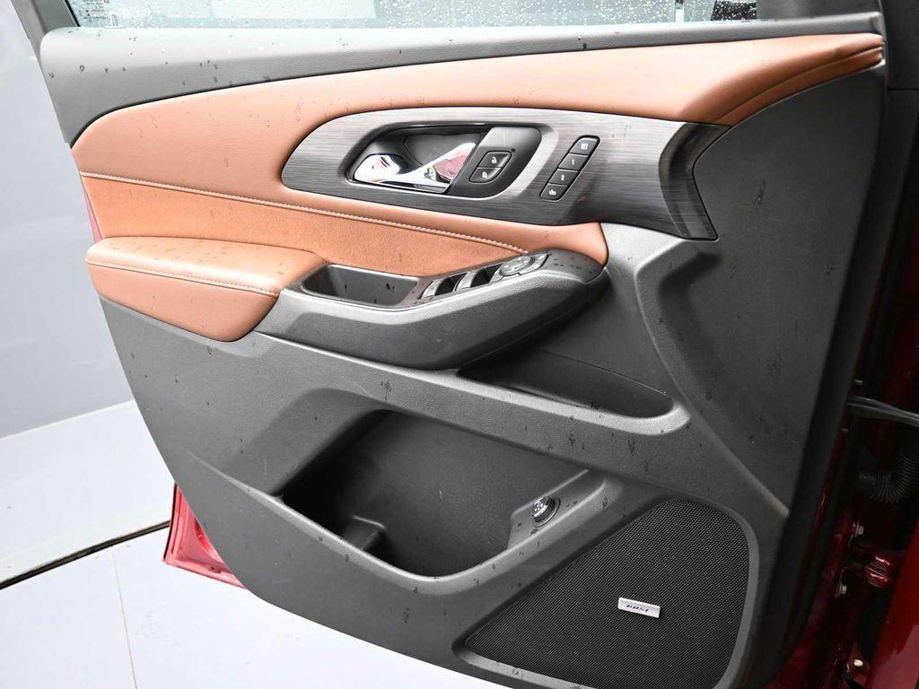 used 2020 Chevrolet Traverse car, priced at $30,636