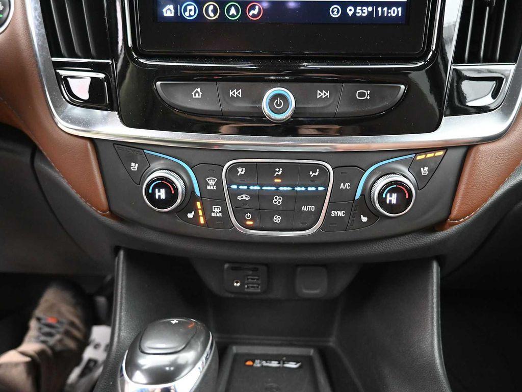 used 2020 Chevrolet Traverse car, priced at $30,636