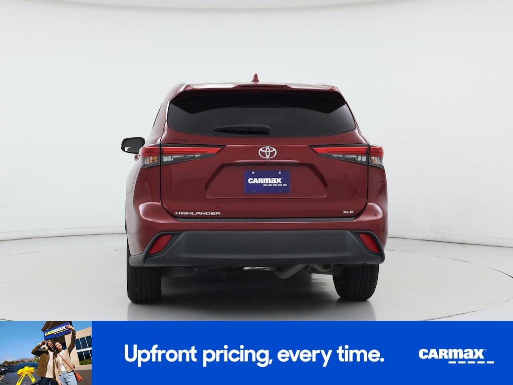 used 2022 Toyota Highlander car, priced at $31,998