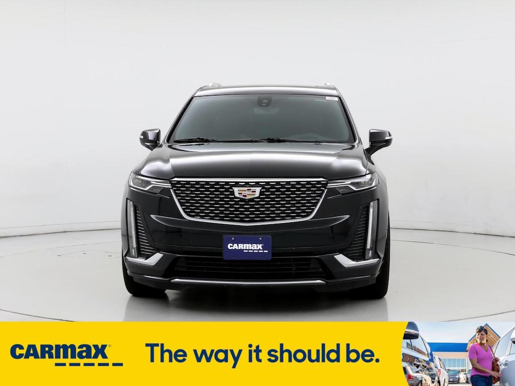 used 2022 Cadillac XT6 car, priced at $35,998