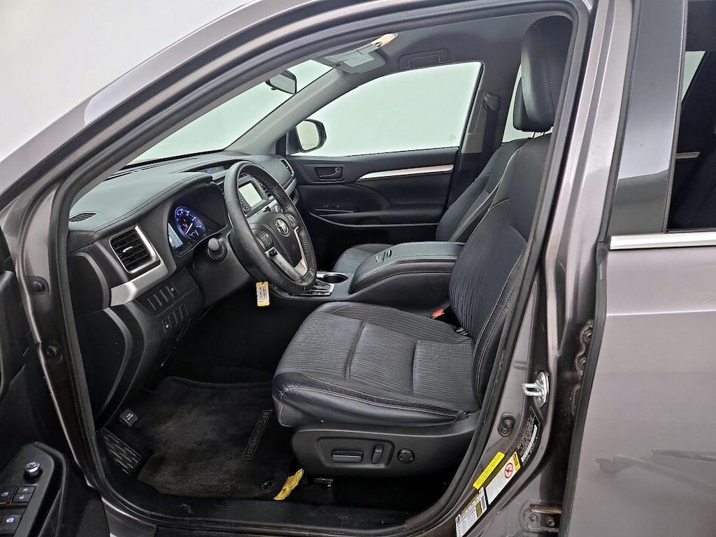 used 2014 Toyota Highlander car, priced at $16,998