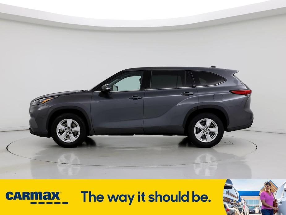 used 2022 Toyota Highlander car, priced at $30,998