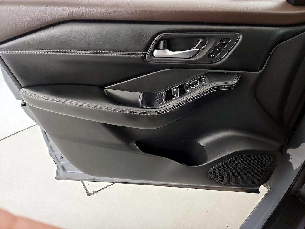 used 2023 Nissan Rogue car, priced at $27,998