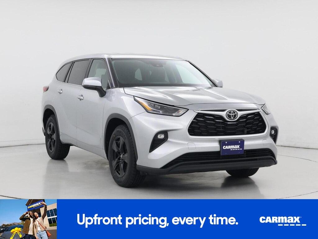 used 2023 Toyota Highlander car, priced at $29,998