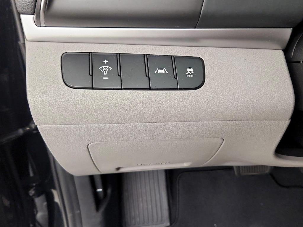 used 2020 Hyundai Elantra car, priced at $14,998