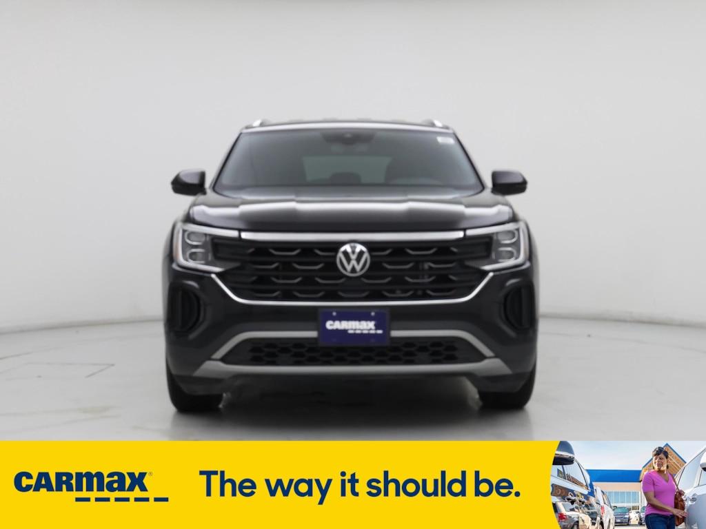 used 2024 Volkswagen Atlas Cross Sport car, priced at $32,998
