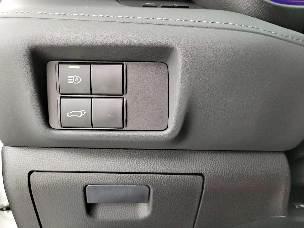 used 2022 Toyota Highlander car, priced at $36,998