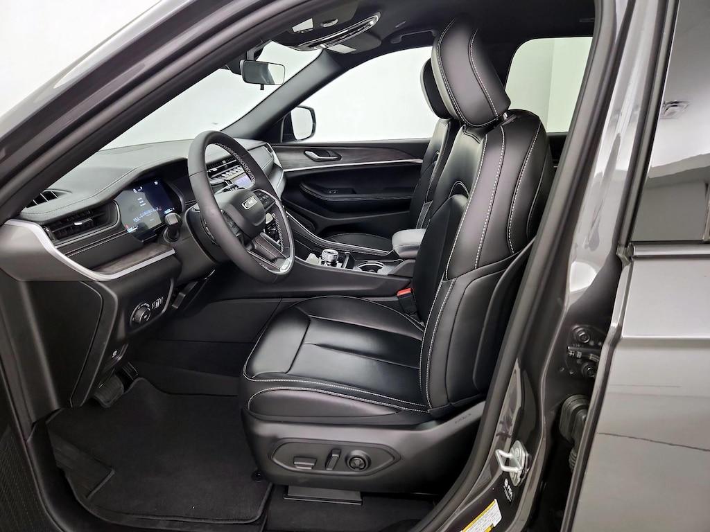 used 2025 Jeep Grand Cherokee car, priced at $41,998