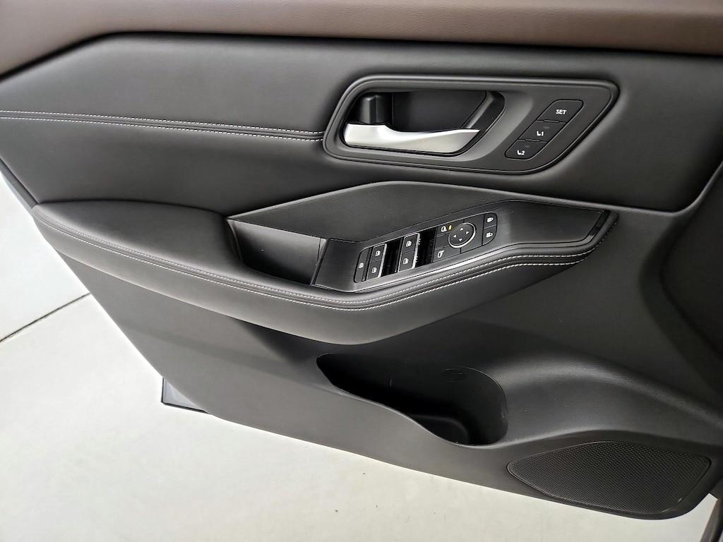 used 2023 Nissan Rogue car, priced at $25,998