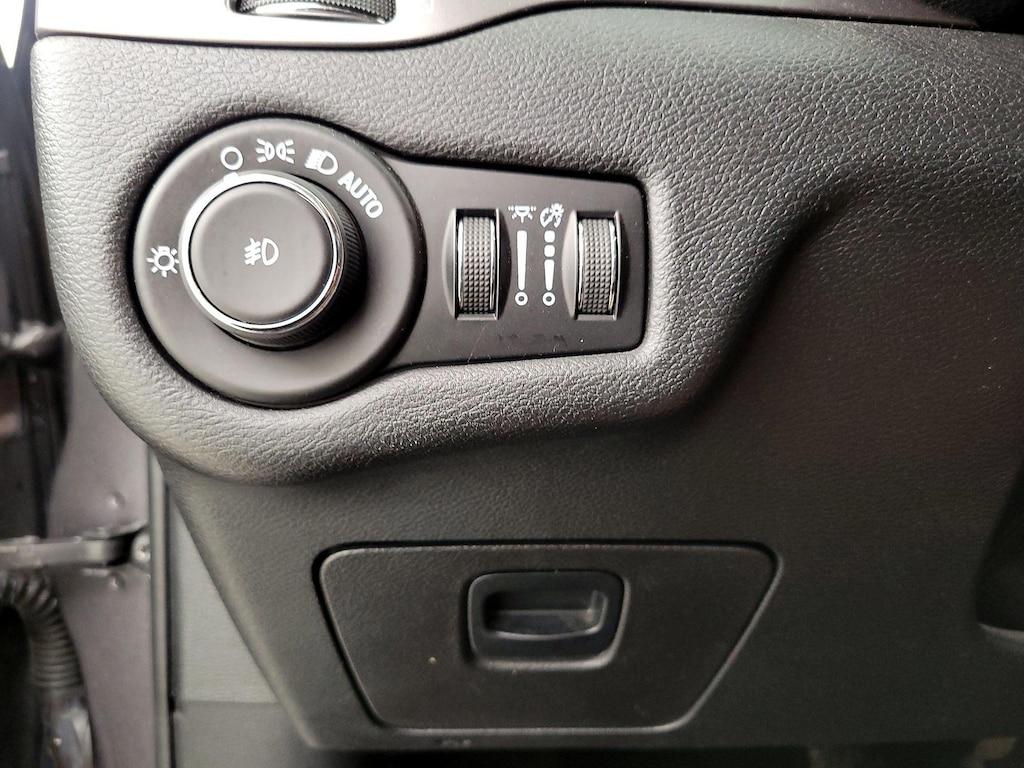 used 2019 Jeep Cherokee car, priced at $17,998