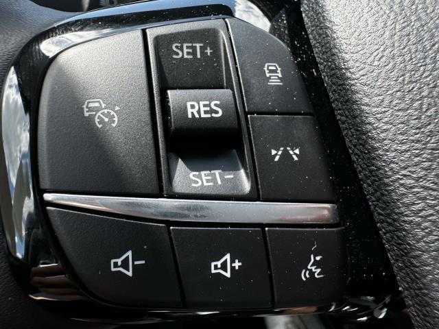new 2025 Ford Escape PHEV car, priced at $33,249