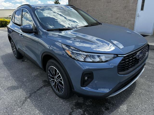 new 2025 Ford Escape PHEV car, priced at $33,249