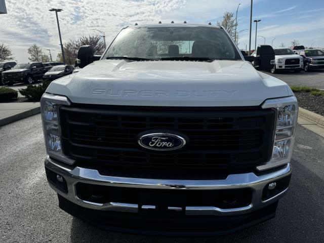 new 2025 Ford F-250 car, priced at $62,000