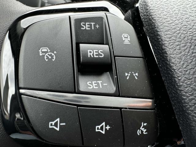 new 2025 Ford Escape PHEV car, priced at $32,500