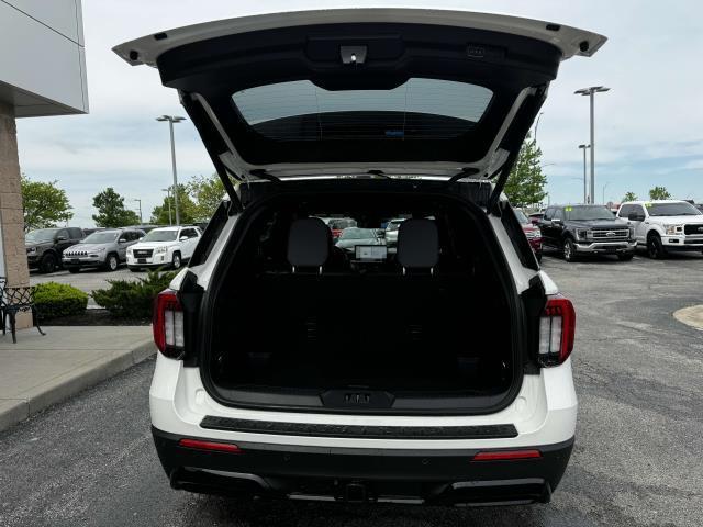 new 2025 Ford Explorer car, priced at $49,492