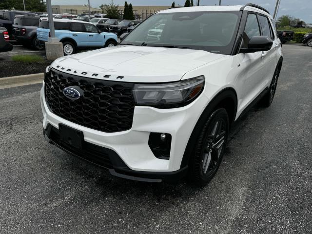 new 2025 Ford Explorer car, priced at $49,492