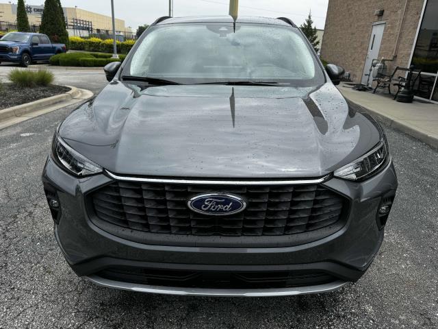 new 2025 Ford Escape PHEV car, priced at $32,200