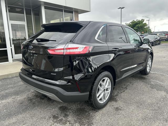 new 2024 Ford Edge car, priced at $37,500