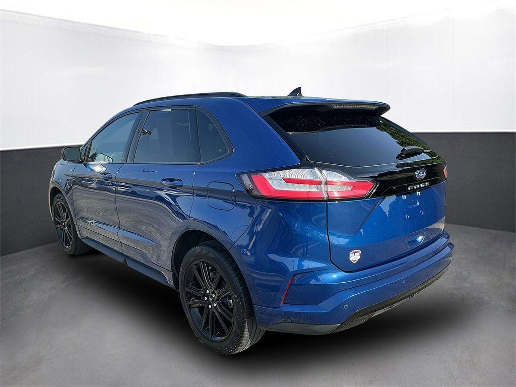 used 2022 Ford Edge car, priced at $28,000