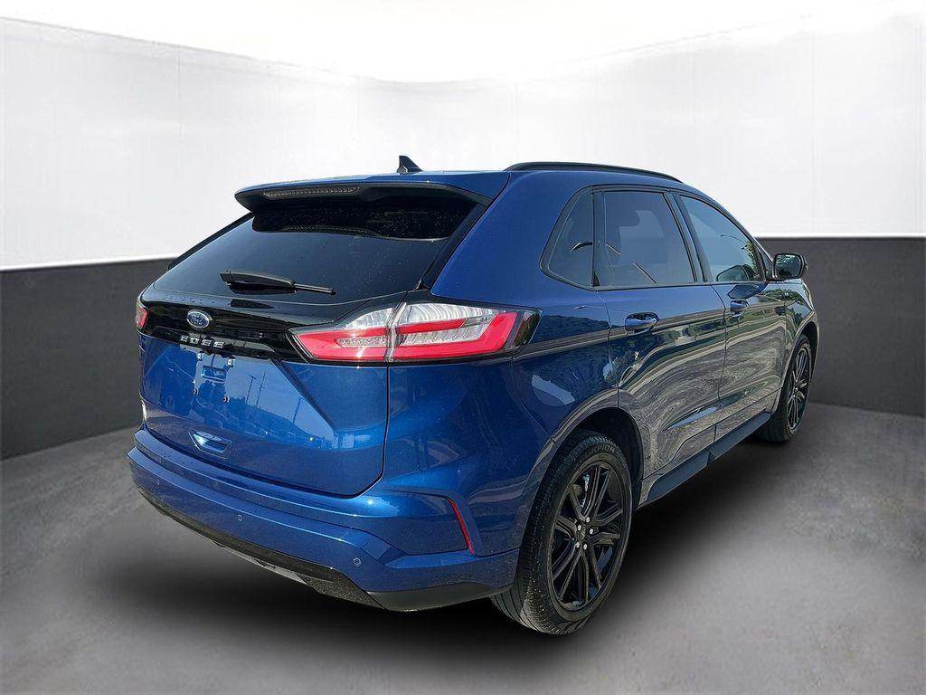 used 2022 Ford Edge car, priced at $28,000