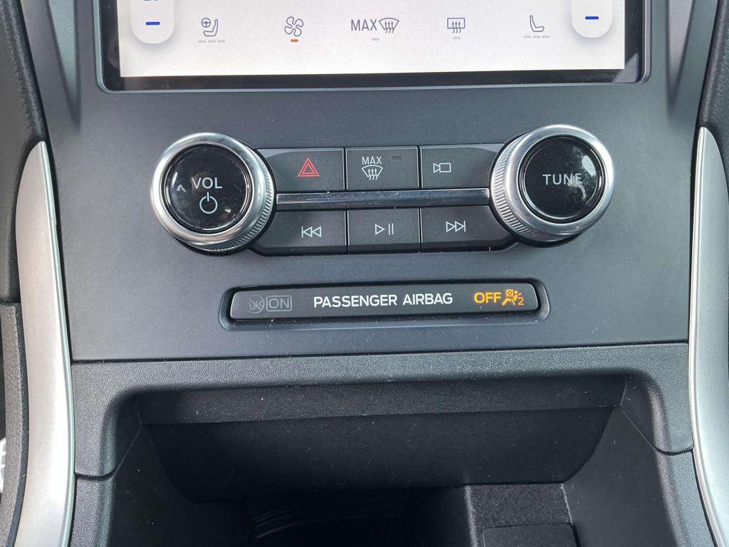 used 2022 Ford Edge car, priced at $28,000