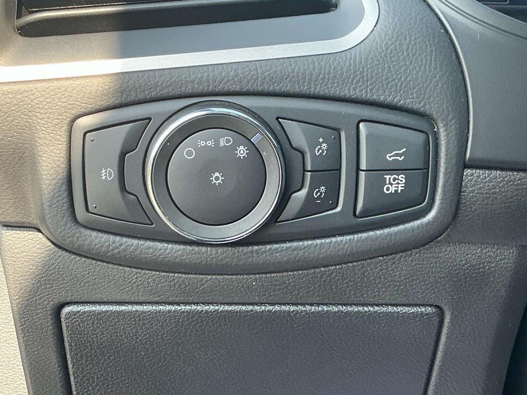 used 2022 Ford Edge car, priced at $28,000