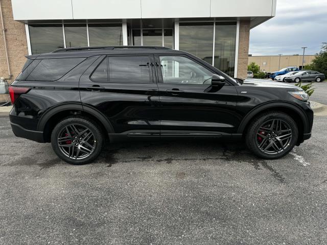 new 2025 Ford Explorer car, priced at $48,425