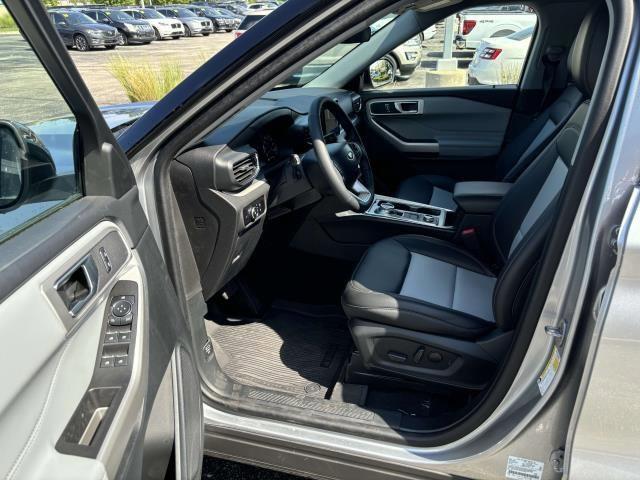 new 2024 Ford Explorer car, priced at $46,300