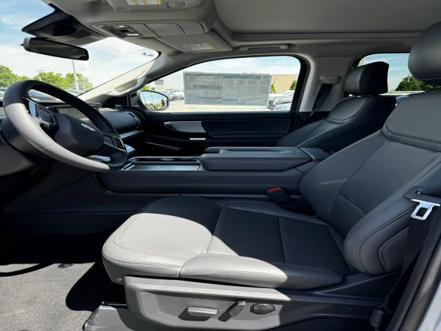 new 2025 Ford Expedition Max car, priced at $75,700
