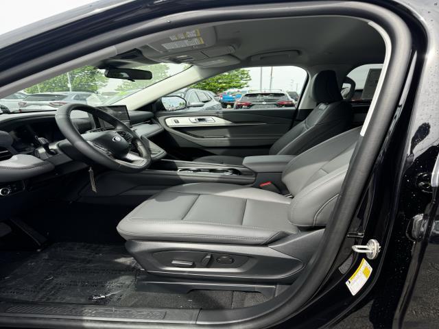 new 2025 Ford Explorer car, priced at $44,000