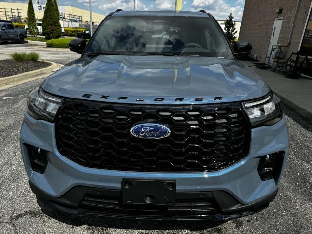 new 2025 Ford Explorer car, priced at $44,600