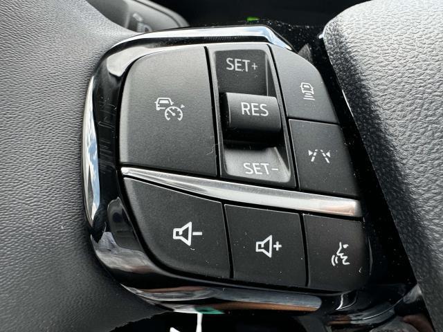 new 2025 Ford Escape PHEV car, priced at $32,000