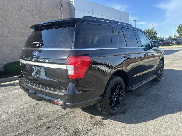 new 2024 Ford Expedition car, priced at $65,000