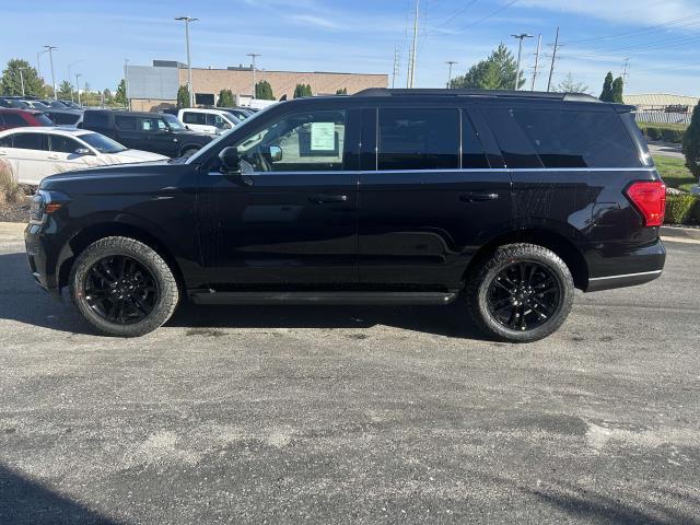 new 2024 Ford Expedition car, priced at $65,000