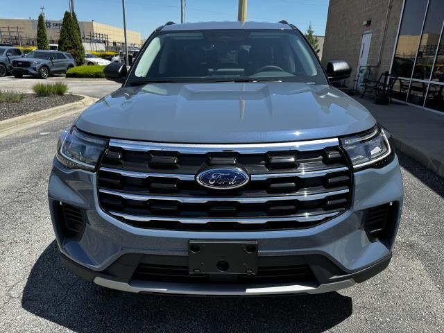 new 2025 Ford Explorer car, priced at $40,000
