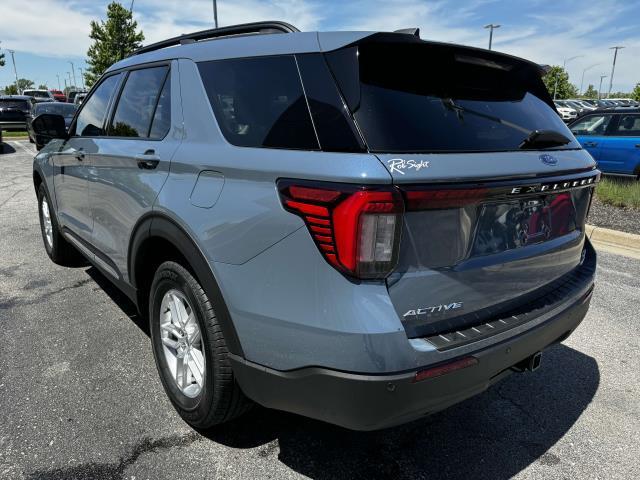 new 2025 Ford Explorer car, priced at $40,000