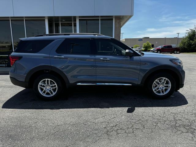new 2025 Ford Explorer car, priced at $40,000
